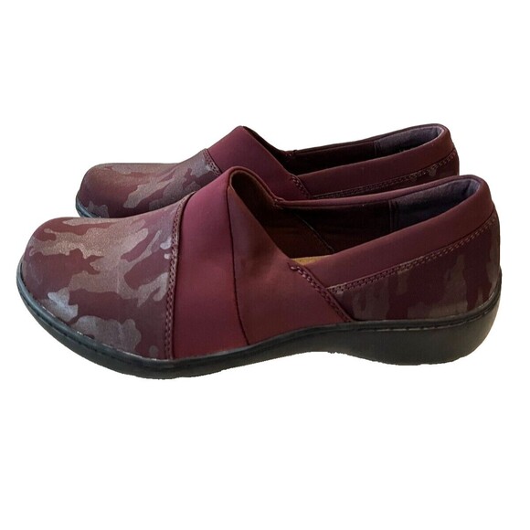 Clarks Cora Heather womens loafers burgundy Intrest camo wedge shoe NEW size 7.5 - Picture 1 of 12
